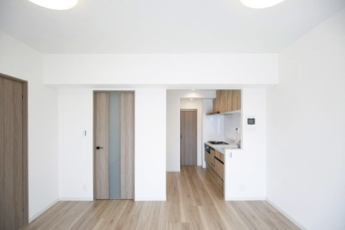 ���r���O -