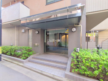 �G���g�����X -