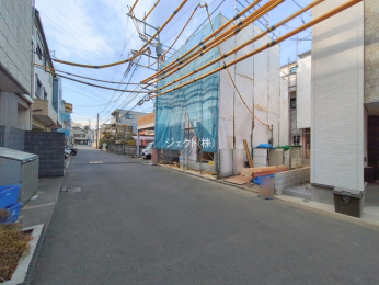 �O�ʓ��H�܂ތ��n�ʐ^ -