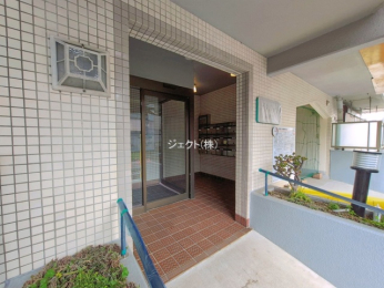 �G���g�����X -